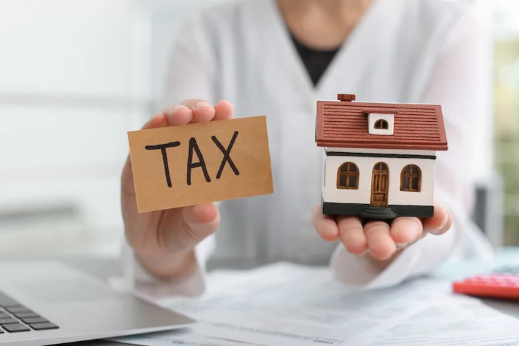 Imu, scadenza 18 dicembre 2023: come si calcola, come fare il pagamento e a chi spettano le esenzioni
