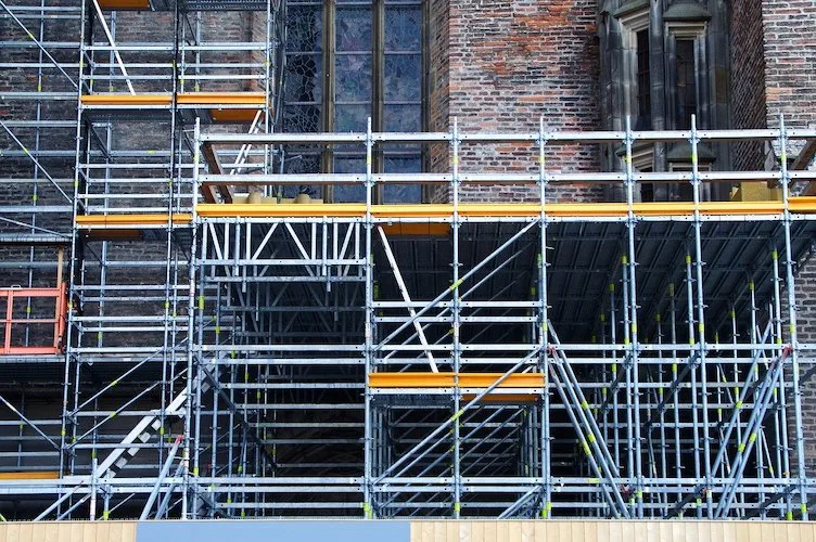 Vendere casa ristrutturata col Superbonus, quante tasse si pagano sulla plusvalenza? 