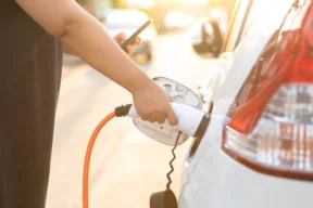 Ricarica di un'auto elettrica