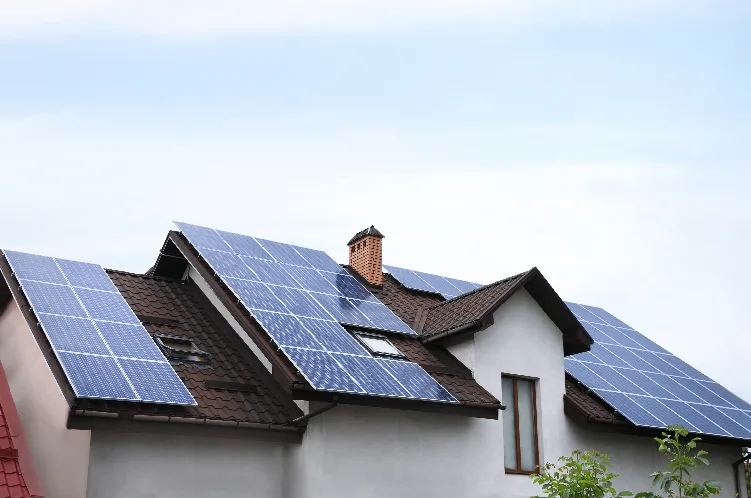 Quanti pannelli fotovoltaici servono per una casa?