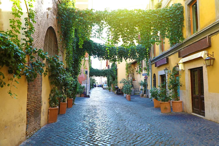 Cosa vedere a Trastevere e quanto costa vivere in questo quartiere di Roma