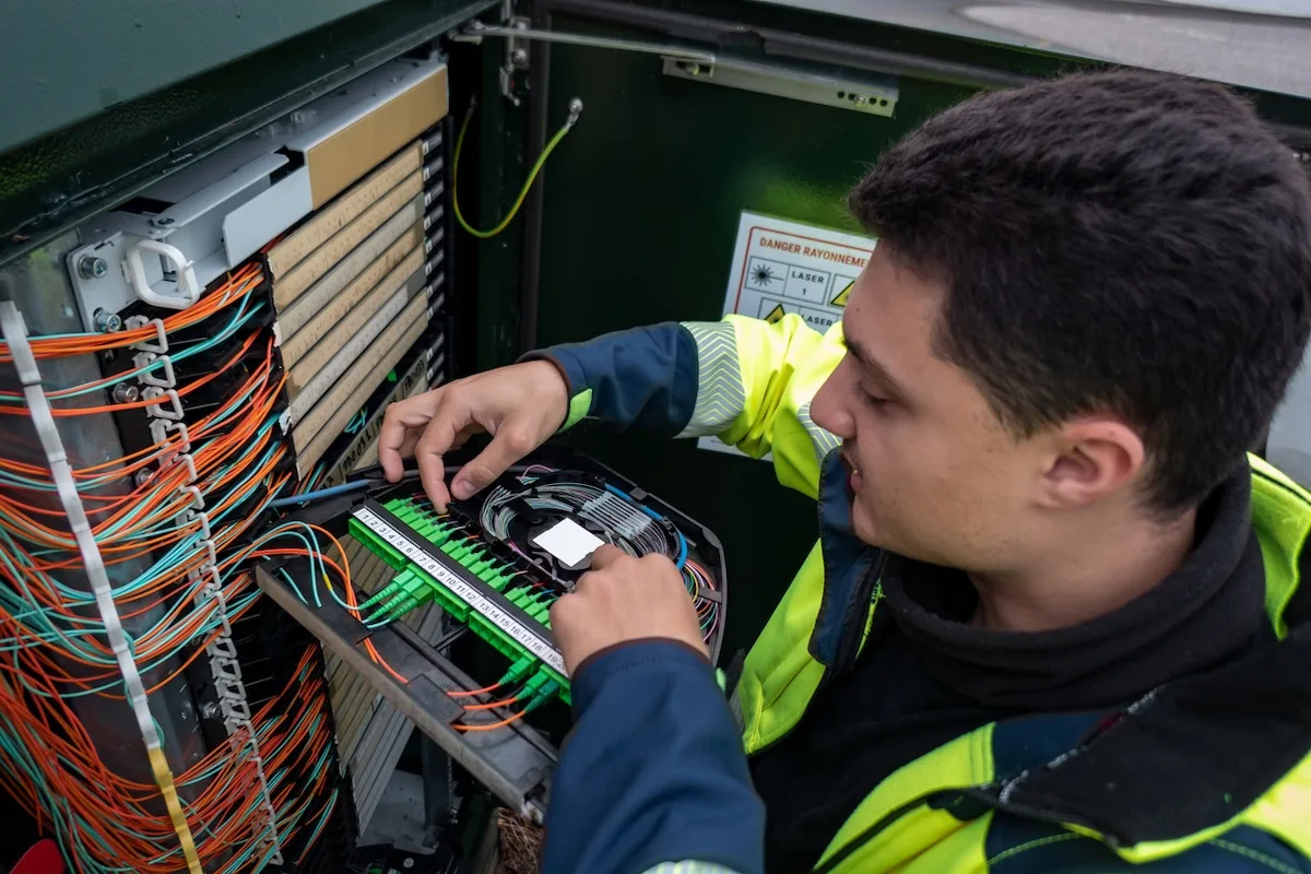 Il condominio può negare l’installazione della fibra ottica?