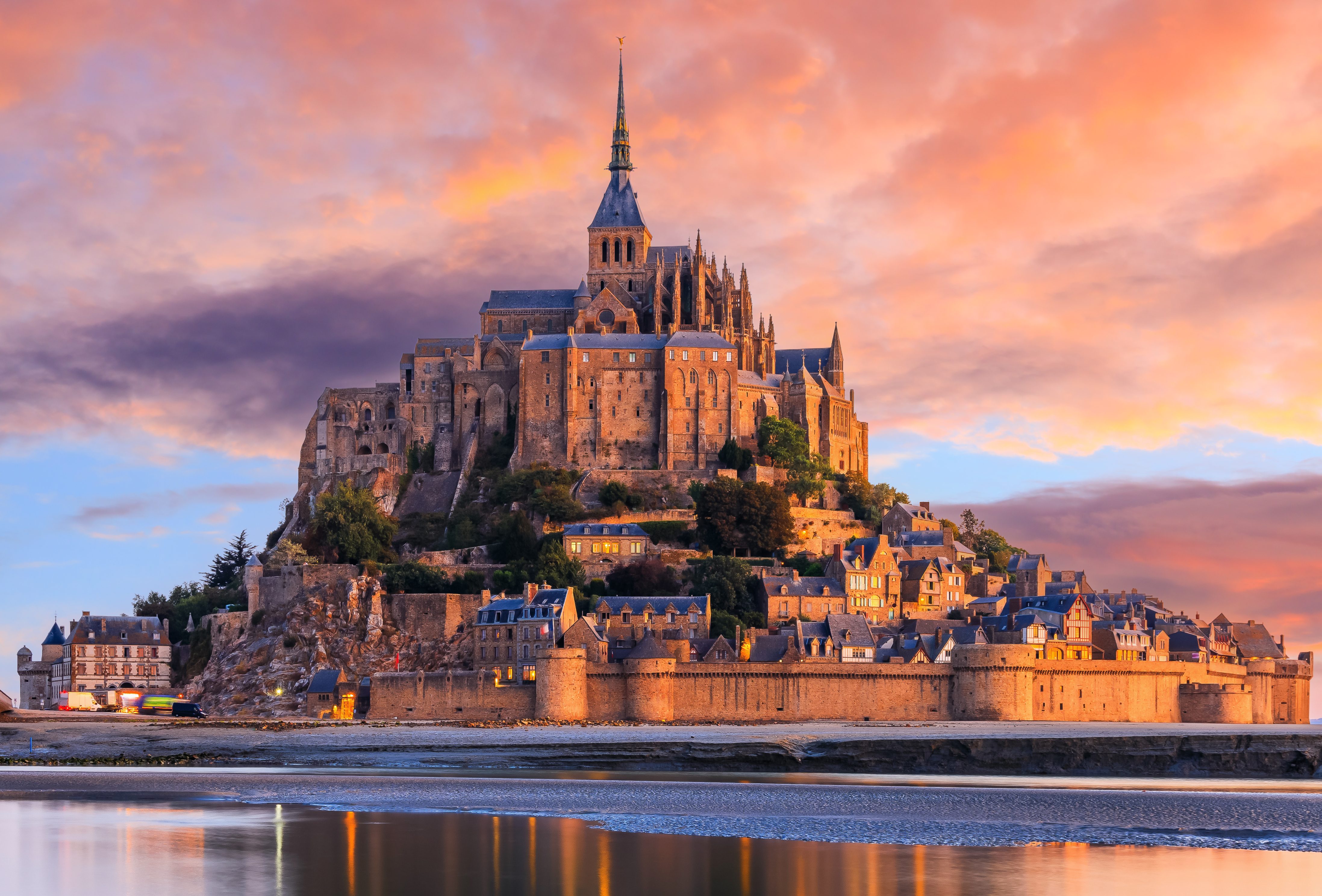 I palazzi che hanno ispirato i castelli Disney Mont-Saint-Michel