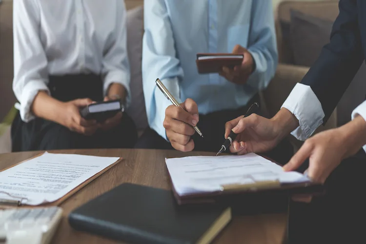Registrazione tardiva del contratto di locazione: cosa succede e come rimediare