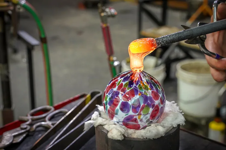 Vetro di Murano: tra storia e tecniche di produzione