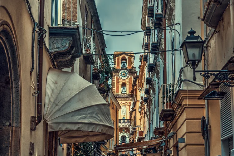 Napoli: cosa vedere a San Giovanni a Teduccio. Quanto costa viverci?
