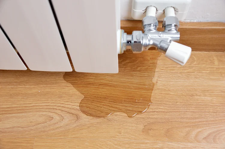Come capire se c’è una perdita d’acqua in casa e come ripararla 