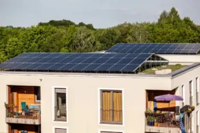 Fotovoltaico sul tetto condominiale: il diritto all'energia non consente di occupare tutto lo spazio