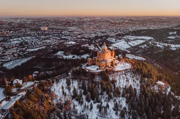 Cosa fare e cosa vedere vicino Bologna? Le bellezze architettoniche e naturali da non perdere