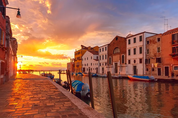 Cosa fare nel sestiere di Cannaregio a Venezia e quali sono i prezzi delle case