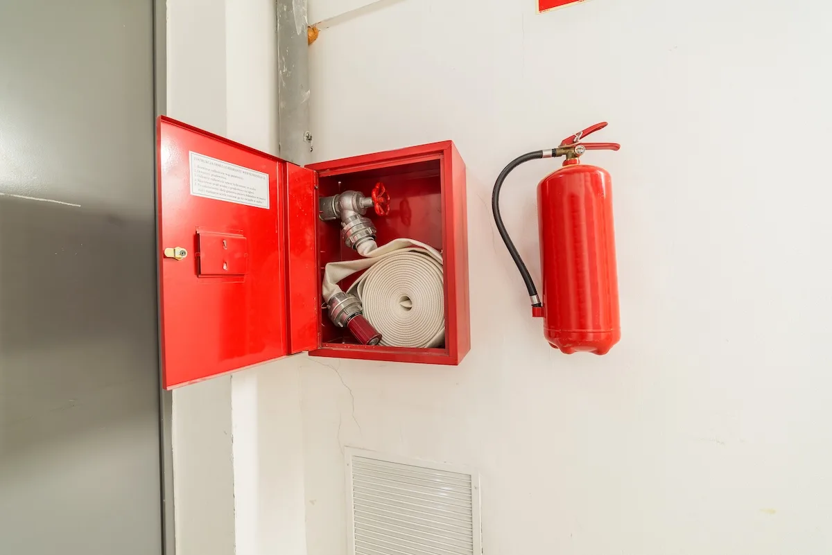 Sicurezza antincendio nei condomini: chi è il responsabile e tutto quello che c’è da sapere