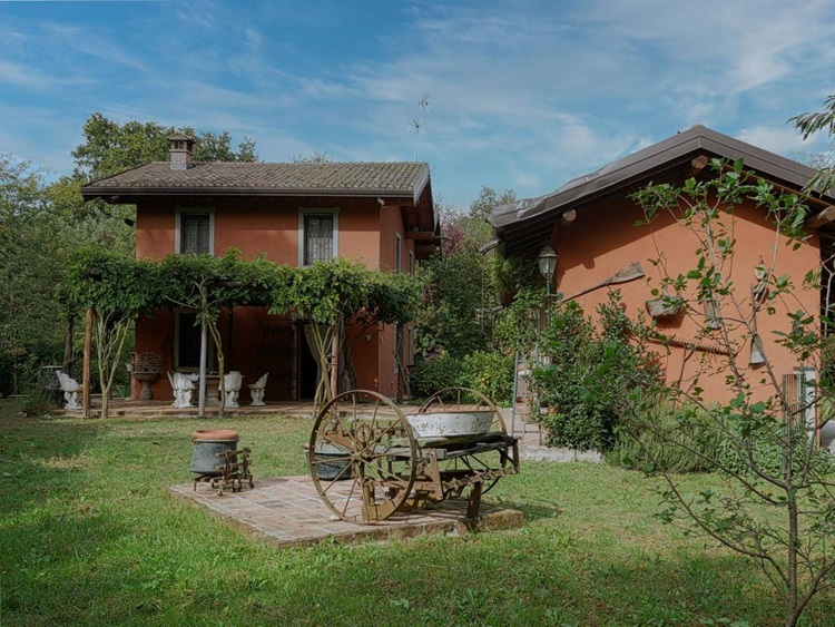 Casa Il ragazzo di campagna esterno