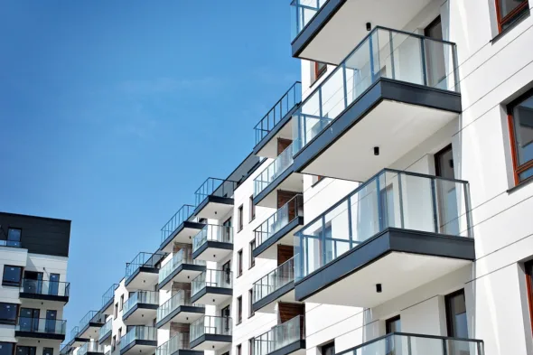 condominio con balconi