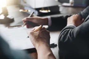 persone dall'avvocato