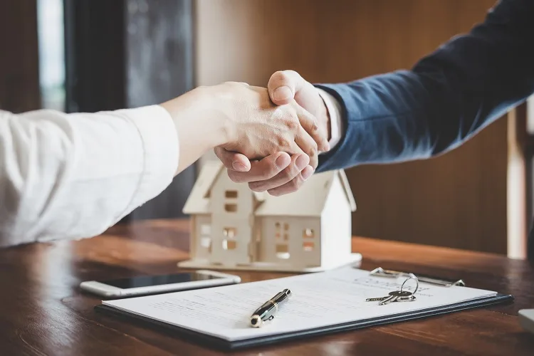 Cos’è l’instant buyer immobiliare e quando conviene?