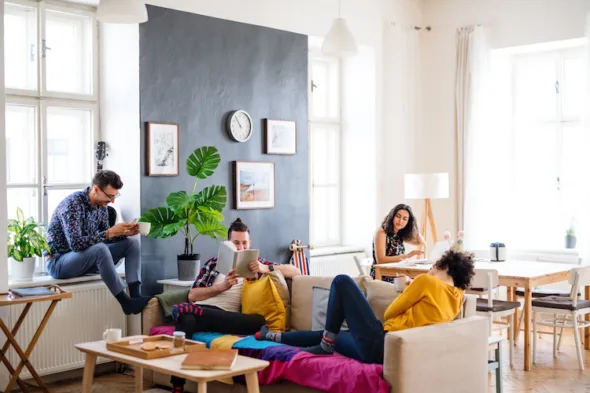 Un gruppo di studenti in uno student housing