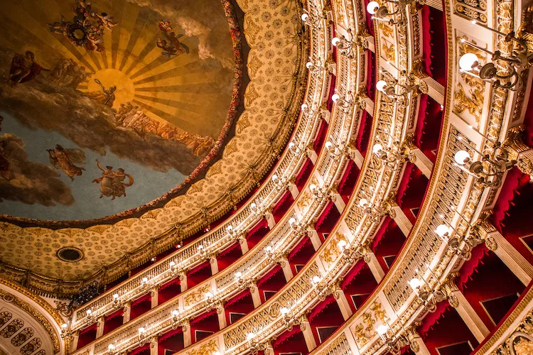 Canto lirico italiano dichiarato patrimonio UNESCO: quali sono i teatri più importanti d’Italia?
