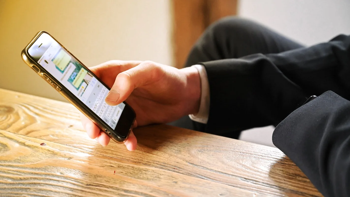 Il contratto di affitto via WhatsApp è valido?
