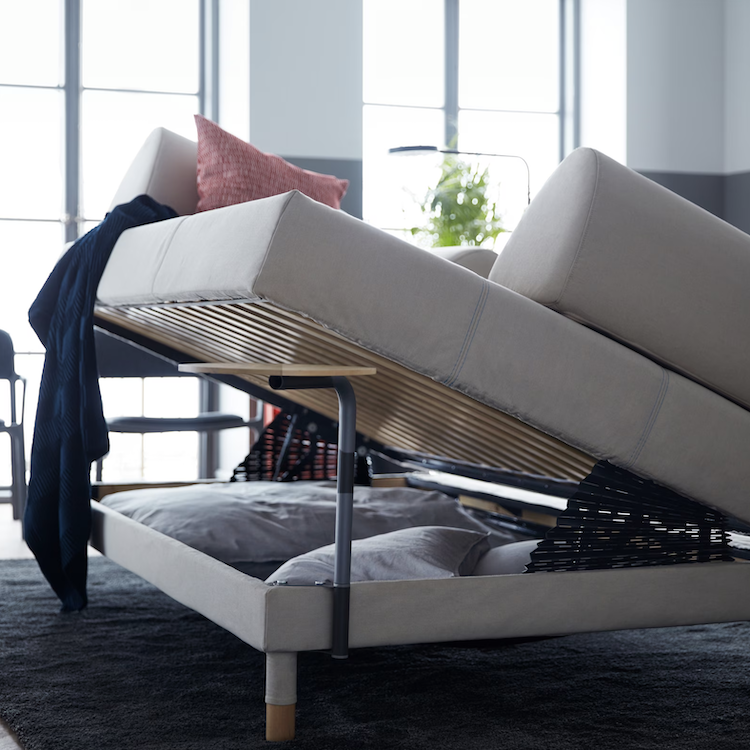 Come dividere un monolocale di 30 mq con le soluzioni Ikea Letto contenitore Ikea Flottebo