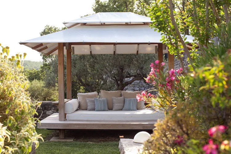 Qual è la differenza tra pergola e gazebo?