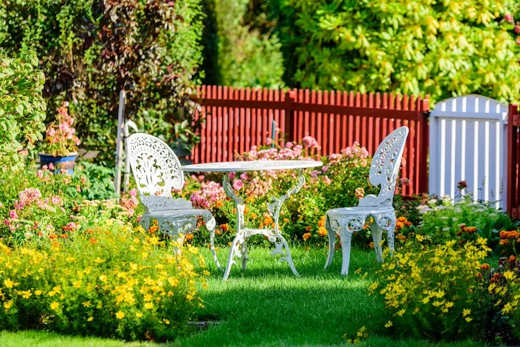 Come scegliere le sedie da giardino