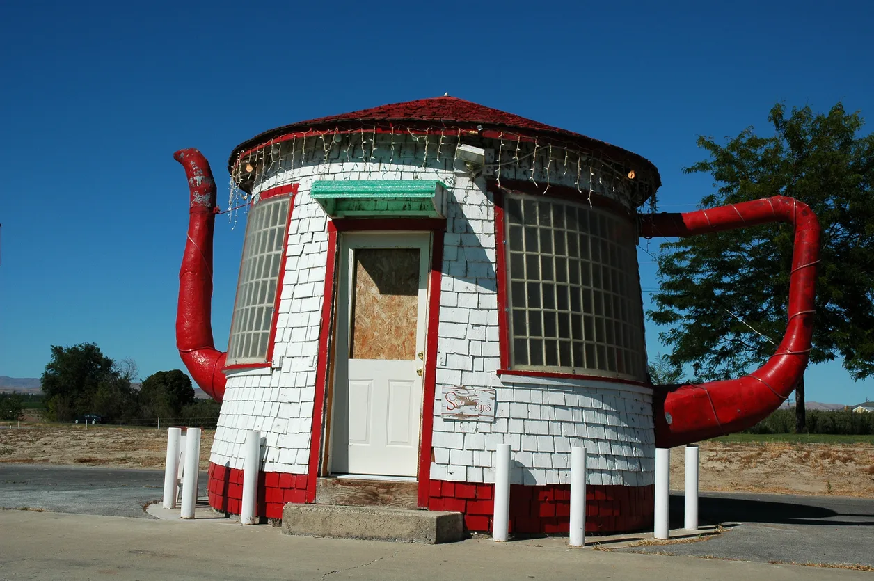 Teapot Dome, la stazione di servizio a forma di teiera di Zillah
