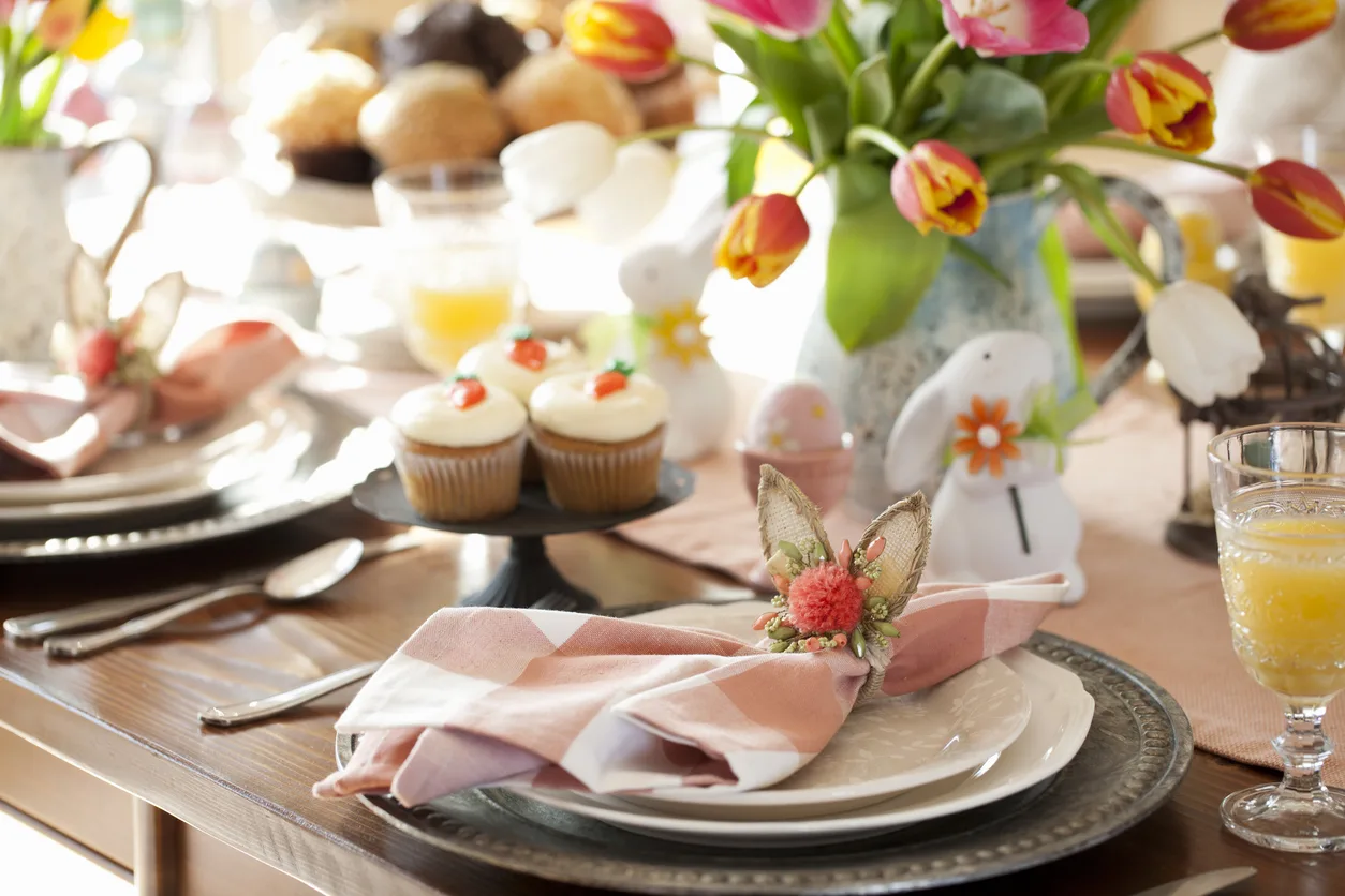 Come apparecchiare la tavola di Pasqua? Ecco dei consigli (anche low budget)