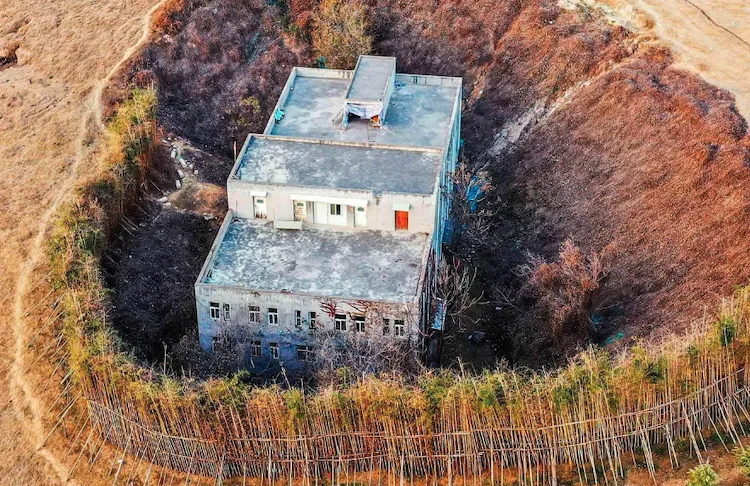 Cosa sono le dingzihu, le “case chiodo” in Cina