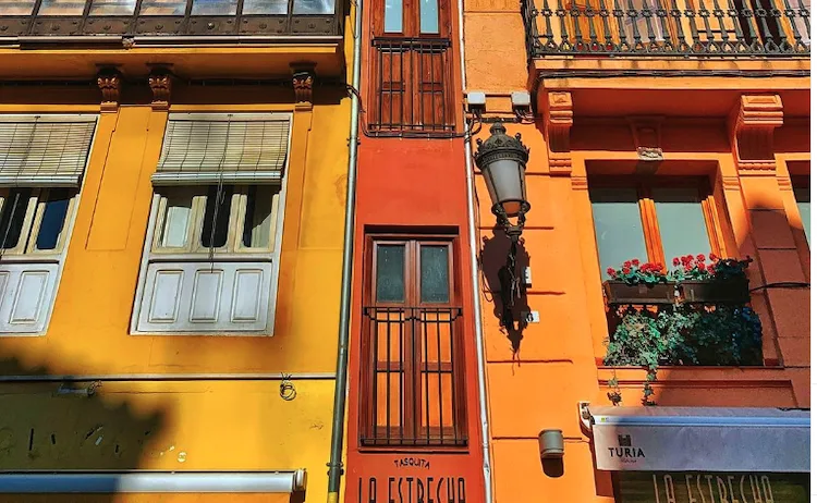 La Estrecha, la casa più stretta di Valencia