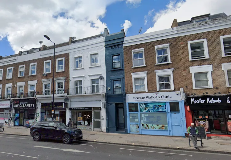 La casa più stretta di Londra si trova a Goldhawk Road ed è larga solo 180 centimetri