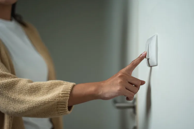 Come cambiare un interruttore della luce a casa: una guida pratica