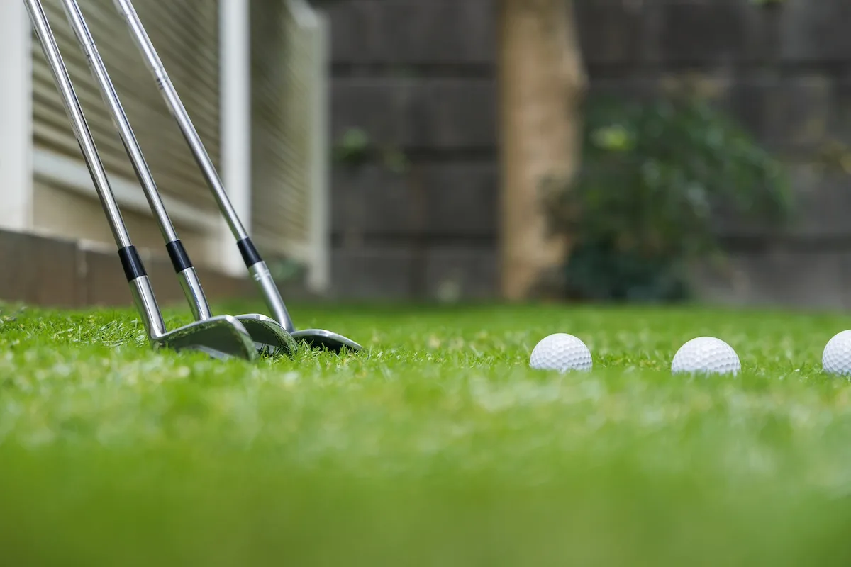 Come creare un piccolo campo da golf fai da te in casa