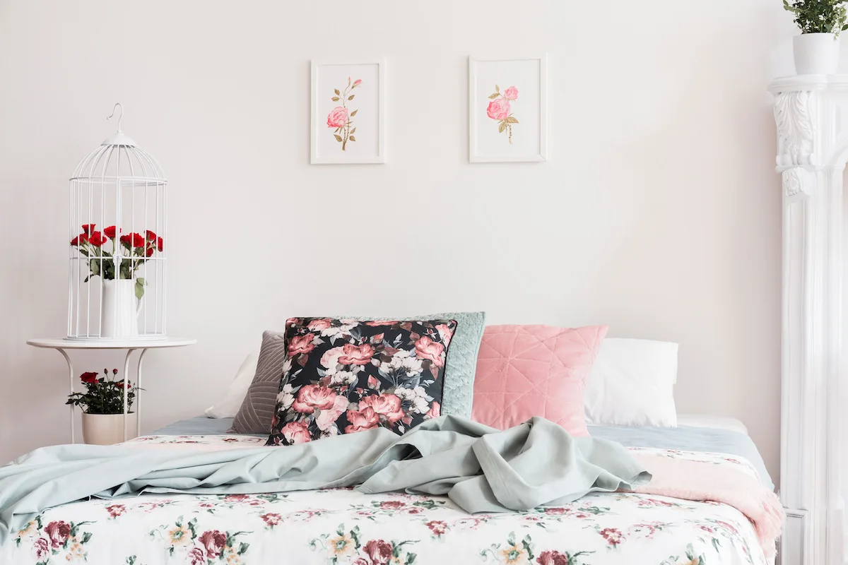 Arredare casa con i pattern floreali: un must della bella stagione