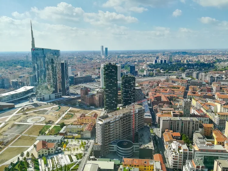 A luglio calano i prezzi delle case in vendita: i dati di Immobiliare.it Insights