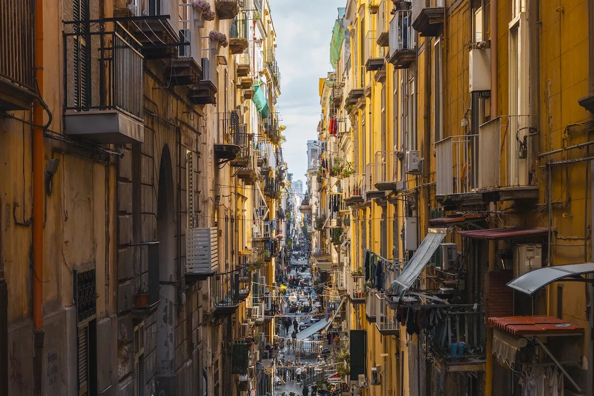 Secondigliano: dove si trova e quanto costa vivere in questo quartiere di Napoli