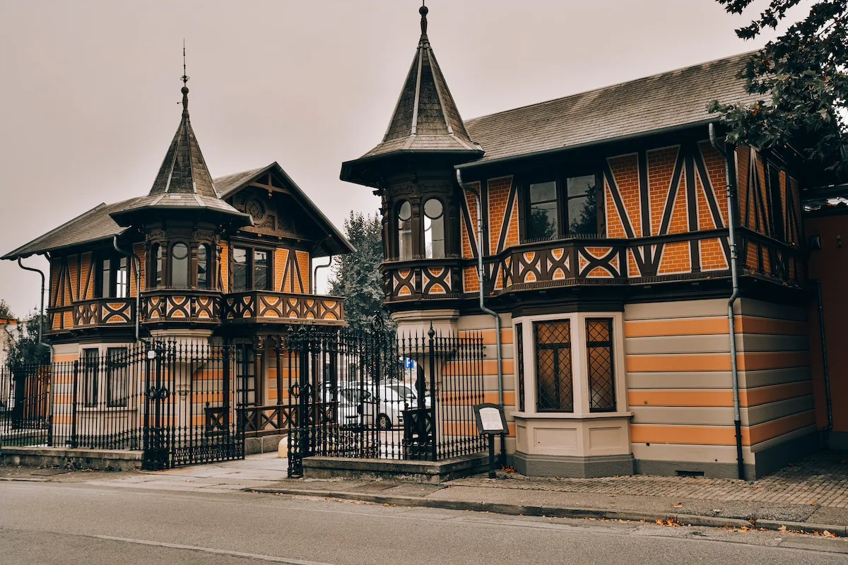 Villaggio Leumann, il borgo da fiaba in stile Liberty alle porte di Torino