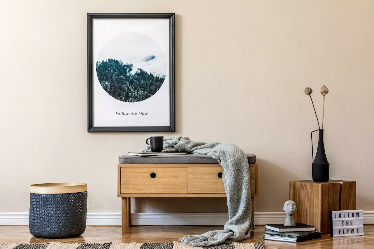 Come appendere i quadri in casa senza chiodi e senza bucare il muro