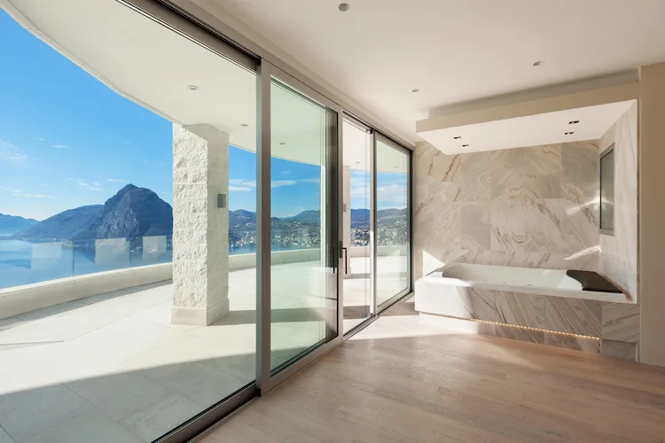 Come dividere gli ambienti con le porte scorrevoli effetto “wow”