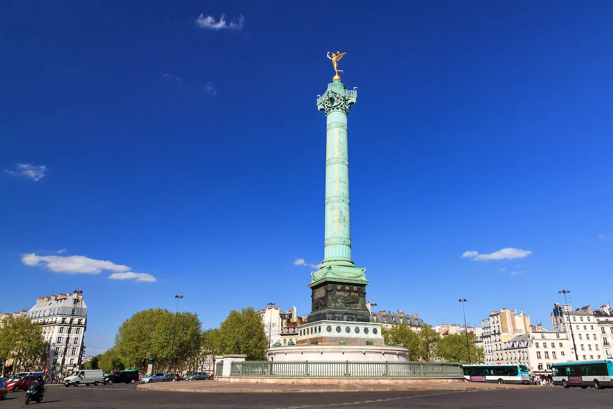 Cos’era la Bastiglia a Parigi? Storia e curiosità dell’edificio simbolo della Rivoluzione Francese
