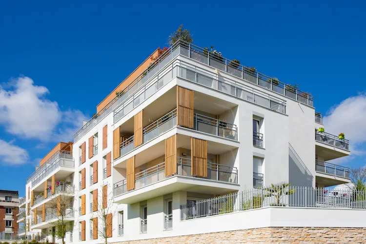 Si possono aumentare le spese condominiali al proprietario che adibisce l’immobile a B&B?