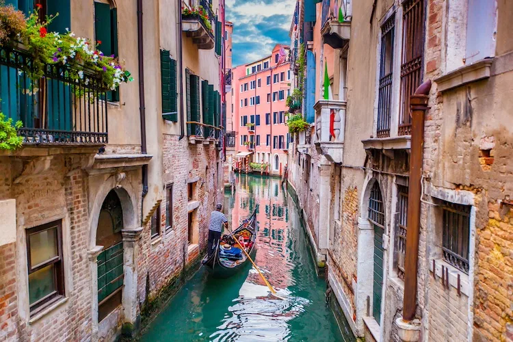 Tutte le copie di Venezia nel mondo