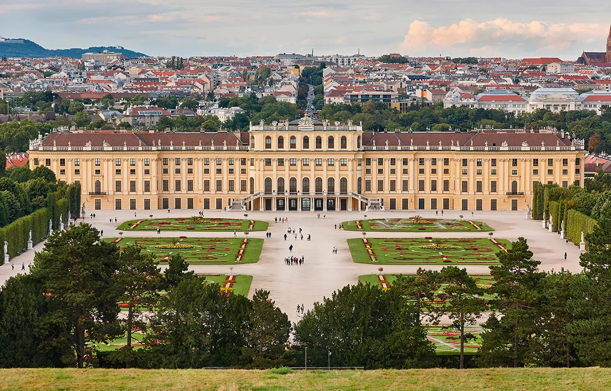 Il Castello di Schönbrunn a Vienna: storia, giardini e come visitarlo