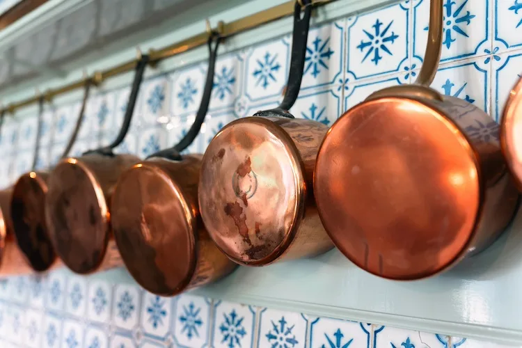 Come pulire gli oggetti in rame e farli brillare