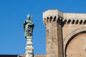 Quando ricorre la festa di San Gennaro a Napoli e cosa fare durante le celebrazioni?