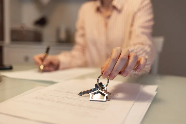 È legale prevedere nel contratto di locazione il pagamento dell’affitto in anticipo?