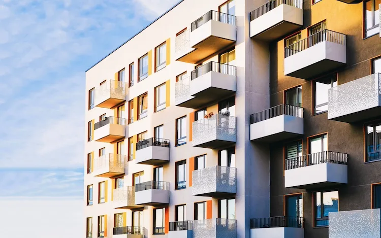 Oneri condominiali e spese straordinarie: chi le paga in caso di vendita dell’immobile?