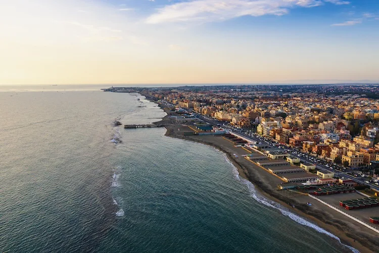 Ostia e Ostia Antica: dove si trovano, cosa vedere e dove andare al mare