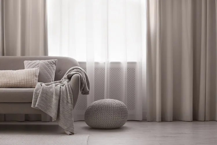 Quali sono i tessuti migliori per le tende da interno?