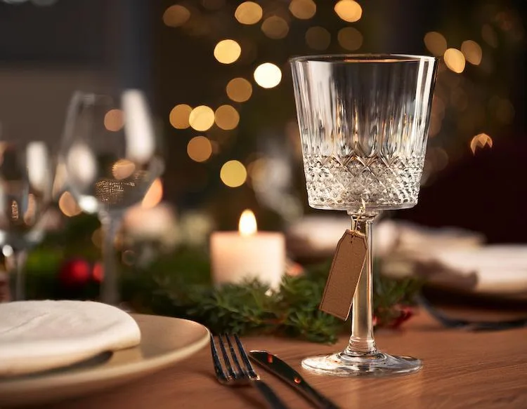 Come realizzare segnabicchieri fai da te per cene e feste