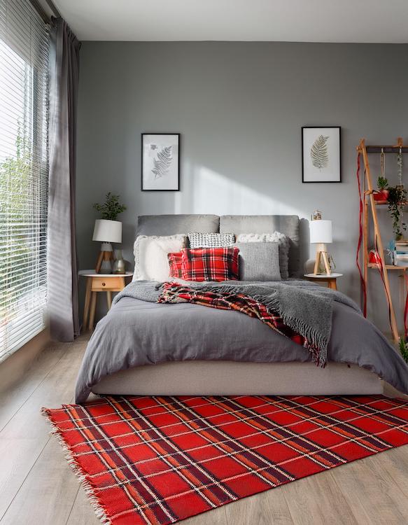 Xmas vibes: come arredare la casa in stile tartan Tappeto tartan 1